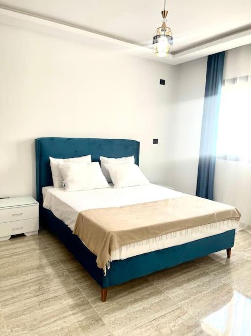 New Excellent Flat Tunis